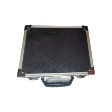 Gamestop Nintendo DS DSi Video Game Case for Handheld Cartridges Hard Shell 9x7