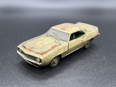 1969 Chevy Camaro Rusty Weathered Barn Find 1/64 Diecast Custom M2 Machines Car