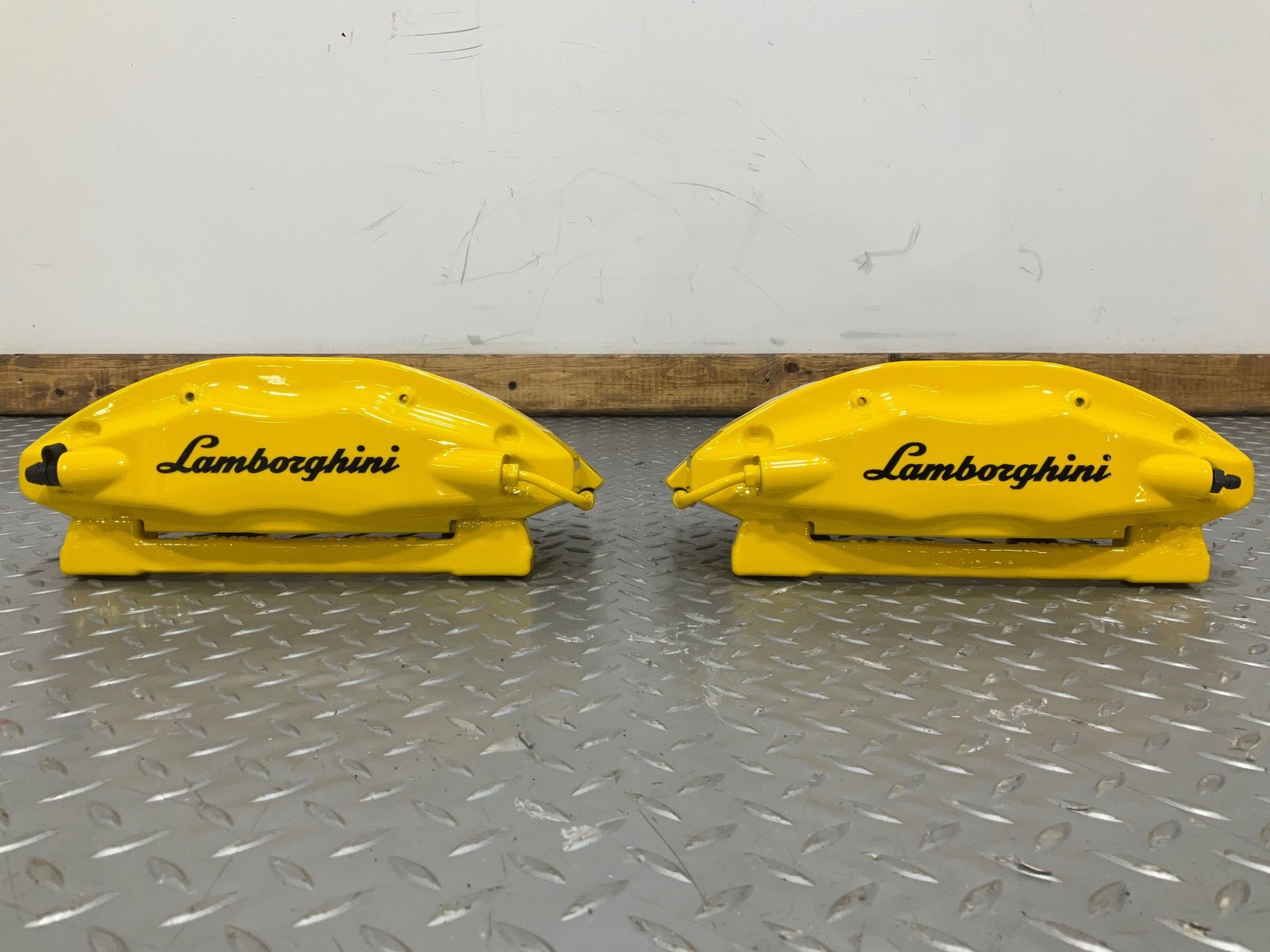 2010 Lamborghini Gallardo / Audi R8 Powdercoated / Rebuilt Brake Calipers Yellow