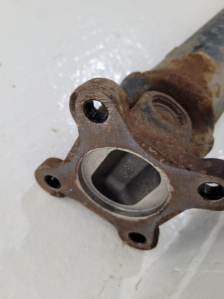 2007-2011 GMC ACADIA Rear Drive Shaft Driveshaft 25995545 25815078       - Изображение 2 из 4