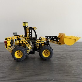 LEGO TECHNIC: Front-End Loader (8453) Complete with Box and Instruction Manuals