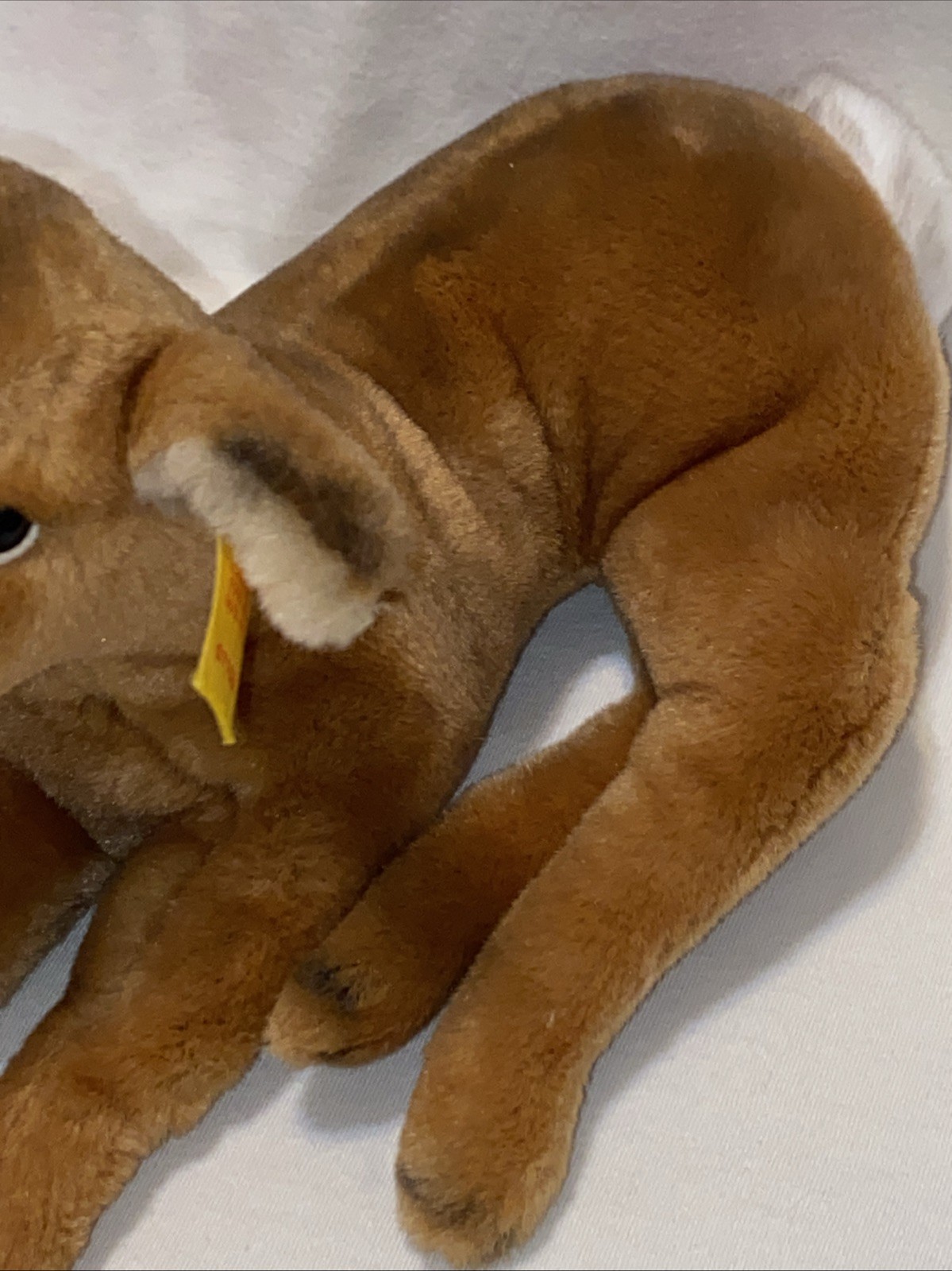 Rare Beautiful Steiff 071089 Lorli Deer Reclining Sitting Down Ear Tag