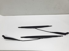 Mercedes W168 - Wischerarme vorne links rechts 1688200644 1688201144 (46)