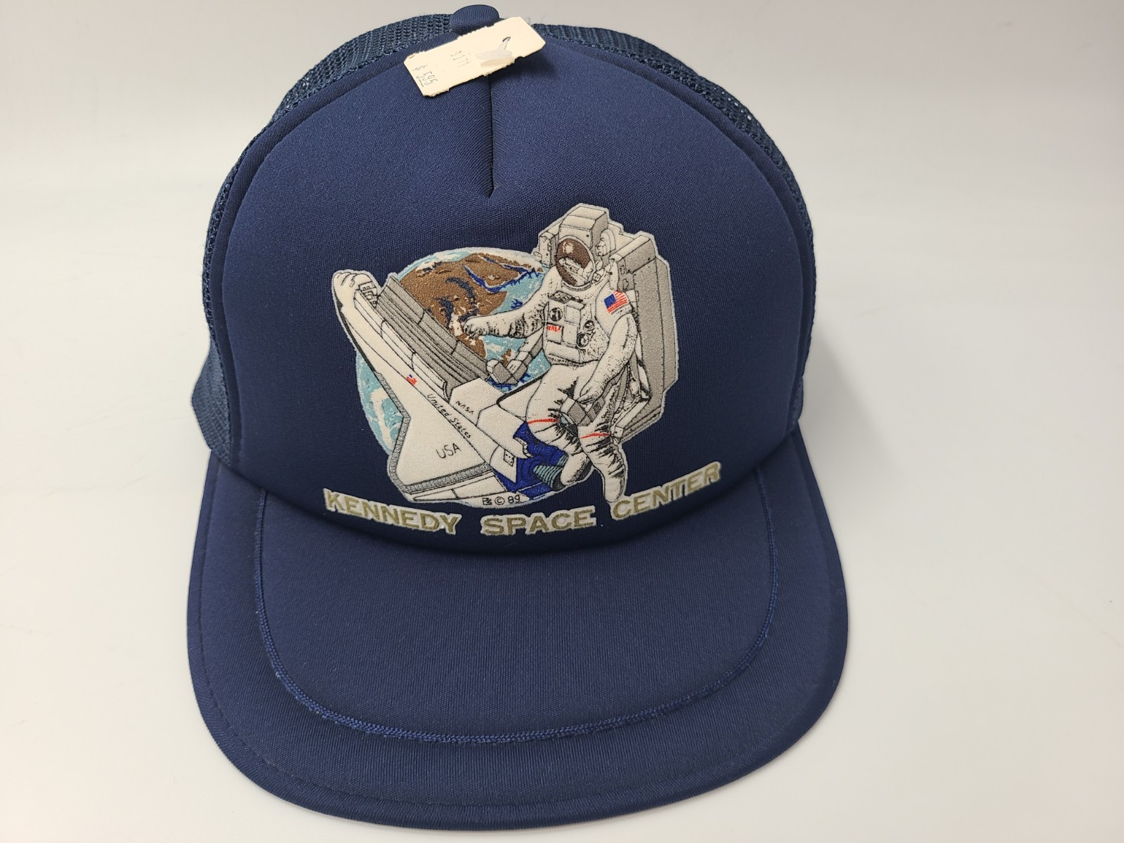 Vintage Kennedy Space Center Mesh Trucker Snapback Hat Cap NASA Astronaut Earth