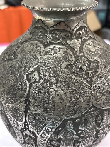 ANTIQUE PERSIAN SILVER COLOR ETCHED VASE ~ SIGNED ~ READ DESCRIPTION - Picture 10 of 17