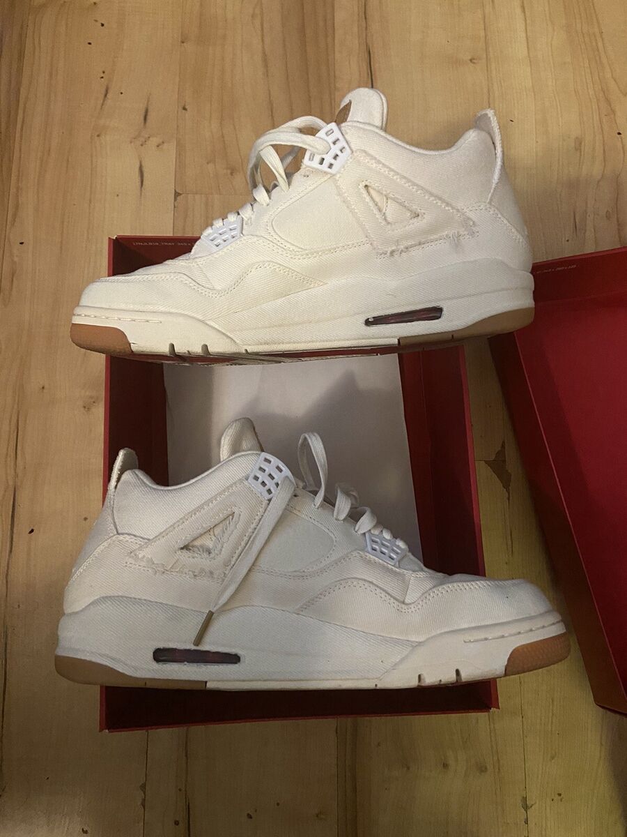 Used Air Jordan 4 Retro x Levi's White Denim 2018 Blank Tag Used Air Jordan 4 Retro x Levi's White Denim 2018 Blank Tag