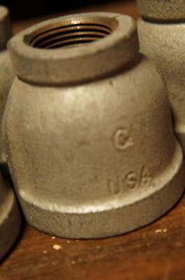 Galvanized Pipe Reducing Couplings  1.25'' x 0.75'' NPT ''G'' (USA) ($1 Shipping)