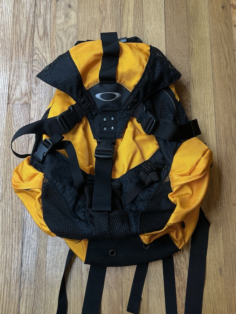 Oakley Icon Tactical 2.0 Backpack Yellow Black Multiple Pockets