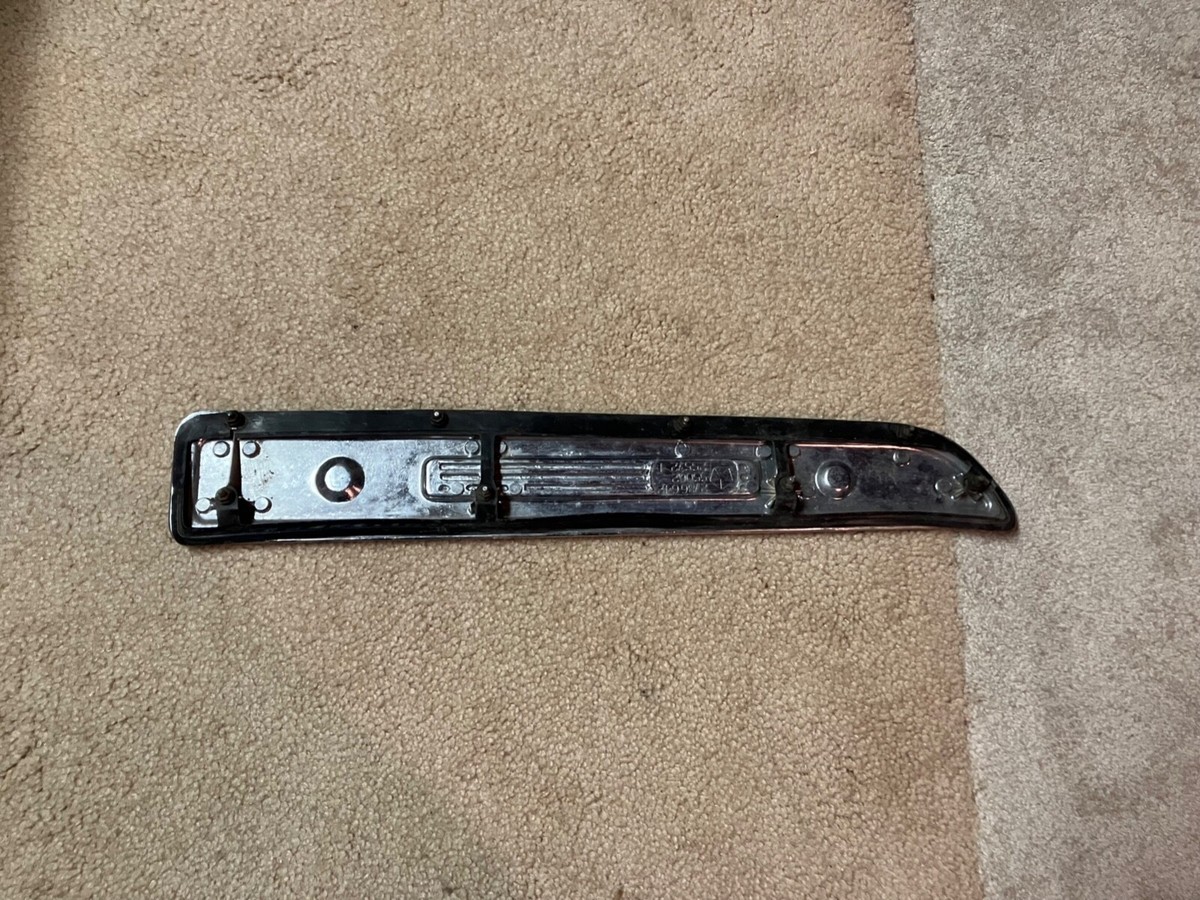 1968 Plymouth Barracuda Cuda MOPAR 2786642 Ornament Hood Insert