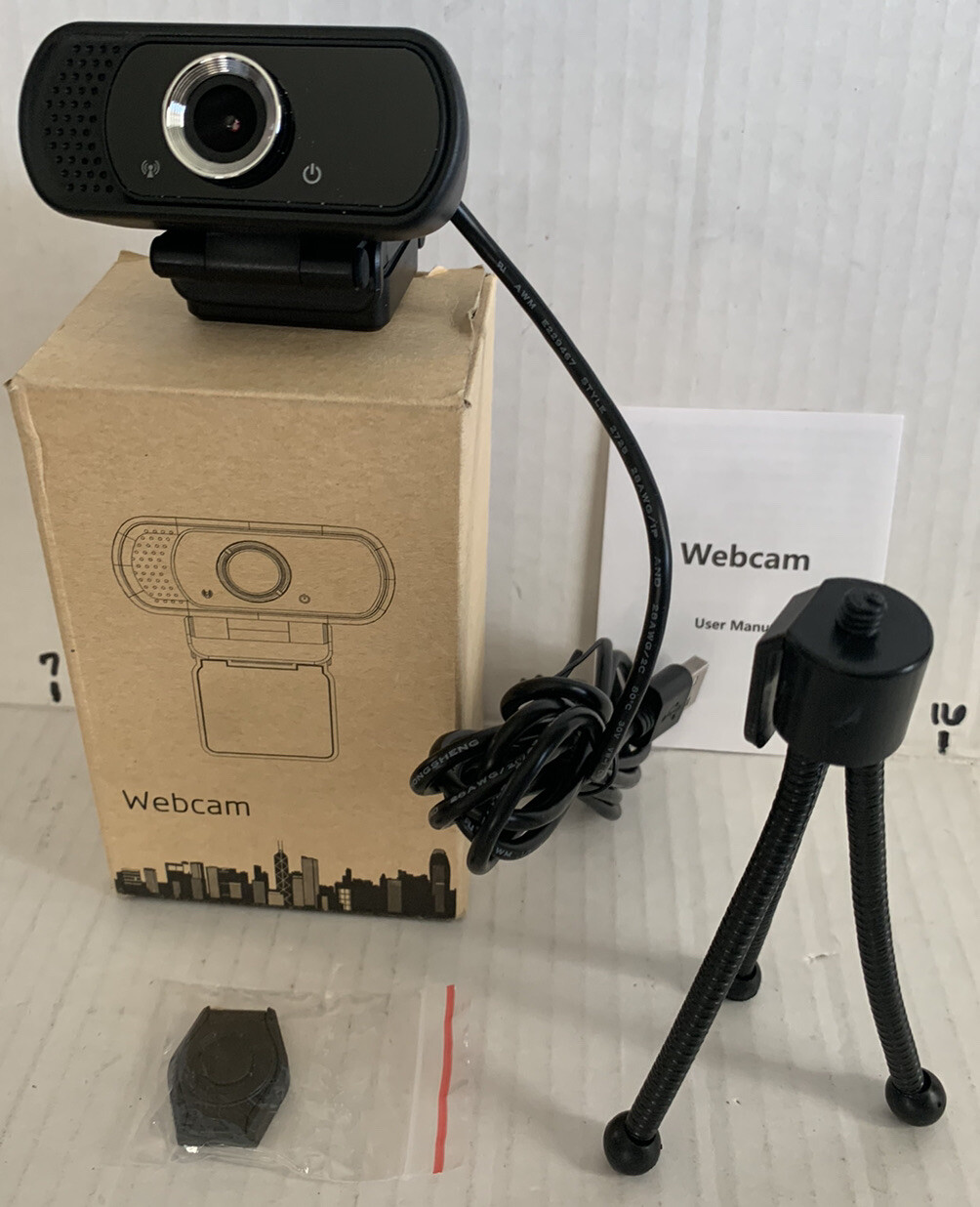 High-Quality Adjustable Webcam with Portable Tripod for Enhanced Video Streaming and Conferencing-image