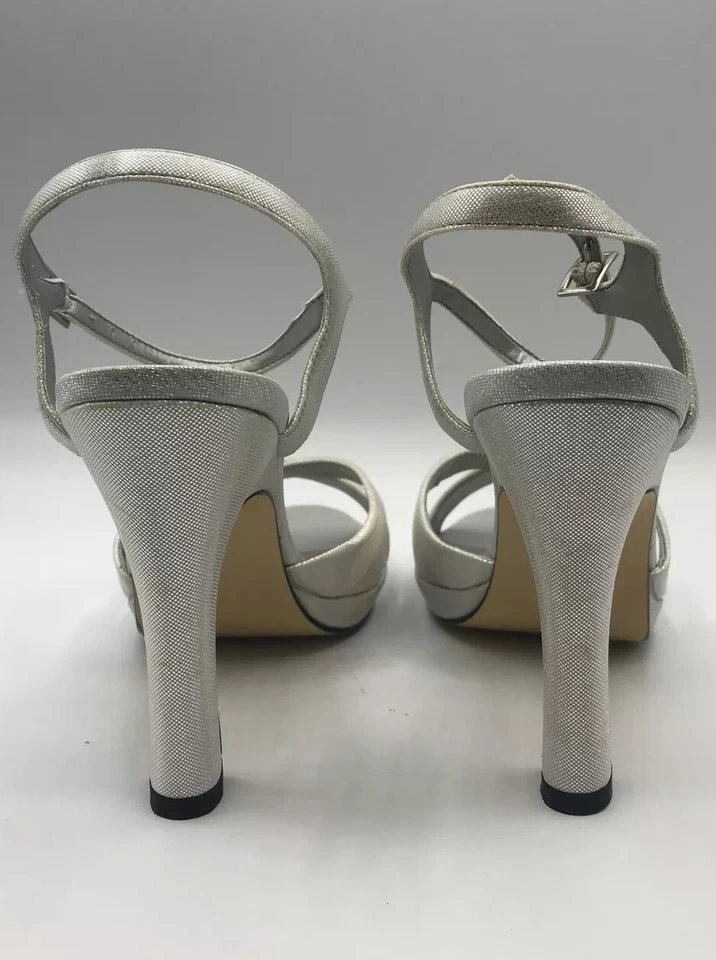 Coloriffics Becky Silver Satin Platform Shoes Padded Insole 4" Heel Size 6.5M - Image 3 of 4