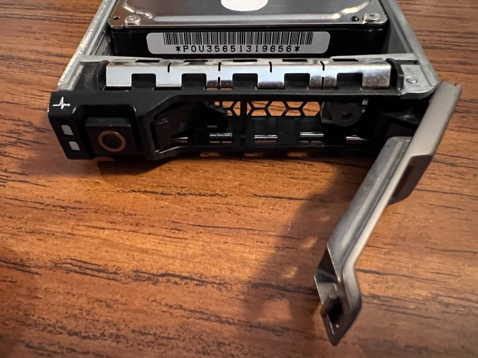 Dell 300GB SAS Hard Drive Model# HDEBF05DAA51. 10K SAS - Image 4 of 4