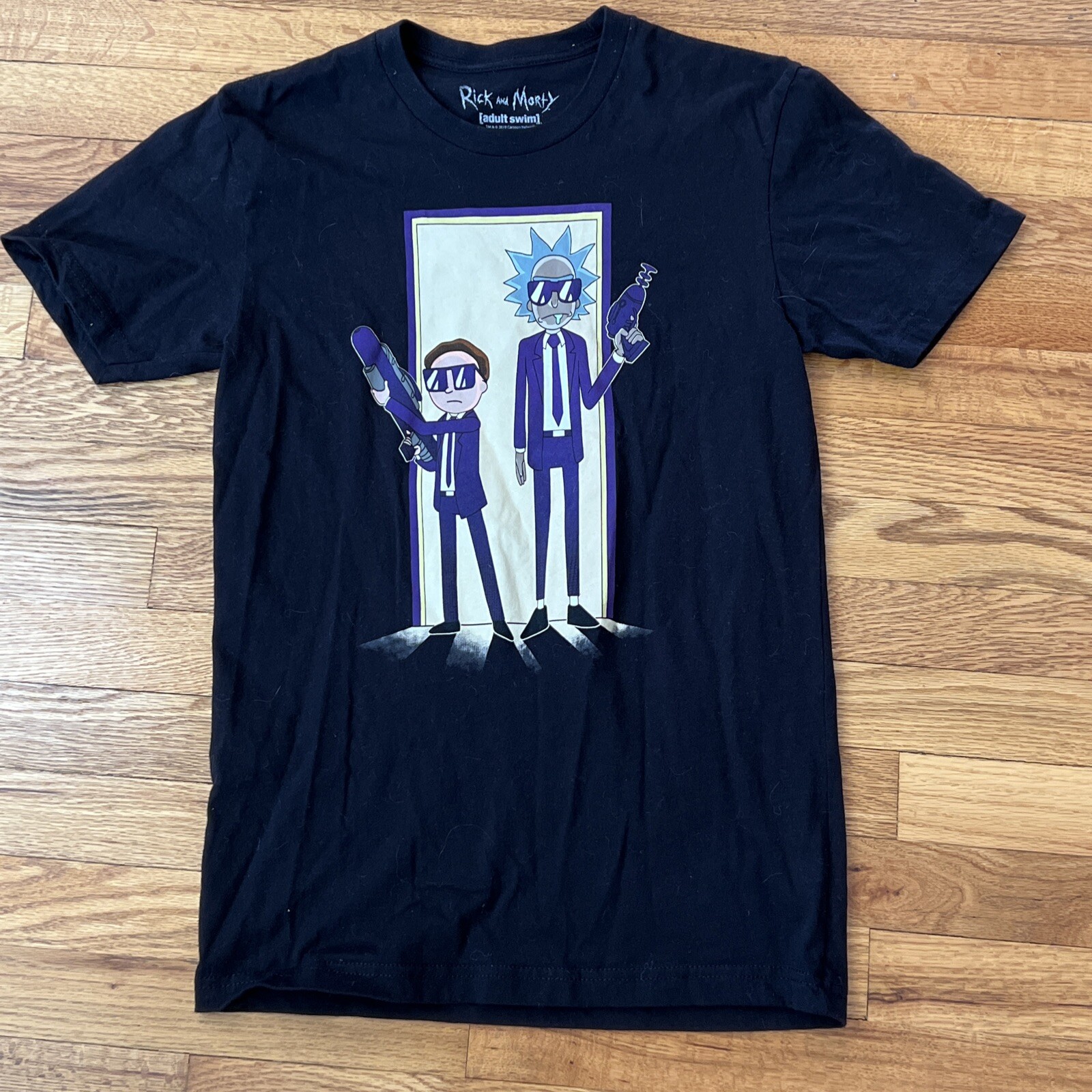 Rick And Morty Suited Black T-Shirt - BoxLunch Exclusive Sz Medium 2021