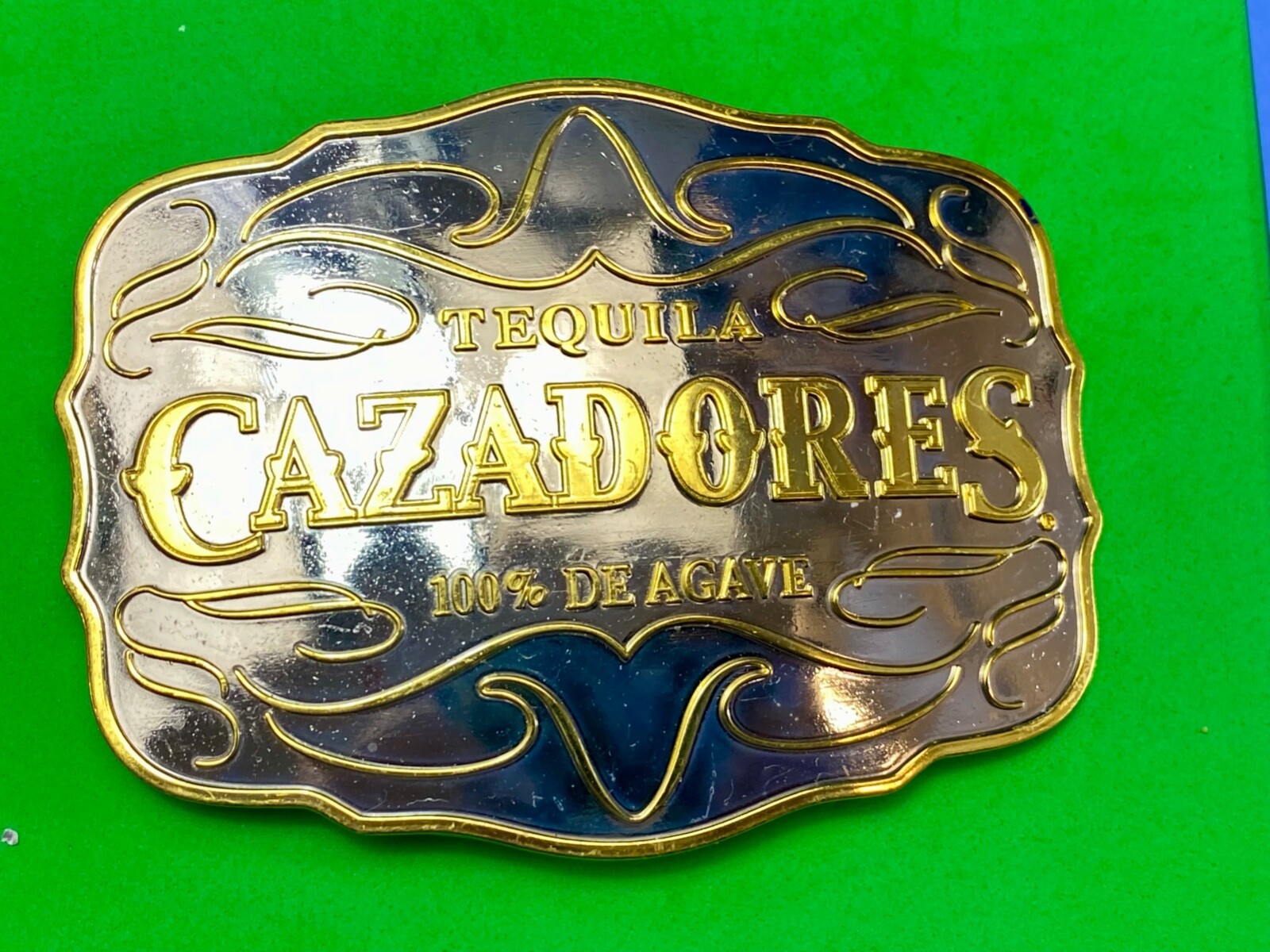 TEQUILA CAZADORES 100 DE AGAVE BELT BUCKLE RARE ADVE… Gem