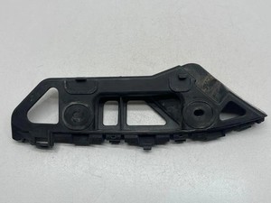 VW CADDY III Furgon 2KA, 2KH, 2CA, 2CH Stoßstangenhalter vorne links 33901191