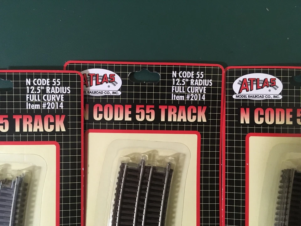 N Scale Atlas N Code 55 12.5" Radius Full Curve #2014  3 Pack - Image 2 of 2