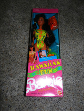 1990 BARBIE FRIEND HAWAIIAN FUN KIRA NRFB 5943