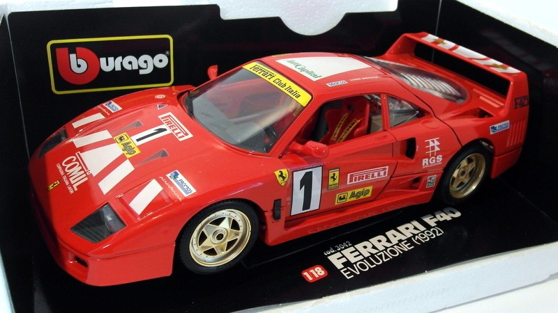 Burago 1/18 Scale Diecast 3042 Ferrari F40 Evoluzione 1992