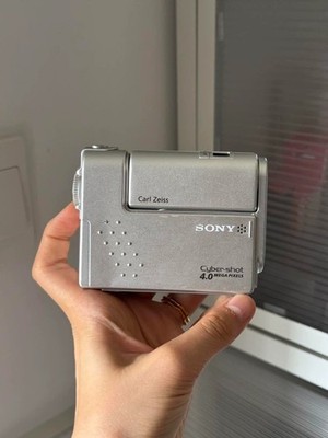 Sony Cyber-Shot DSC-F77 Silver 4.0MP Compact Digital Camera z8 | eBay