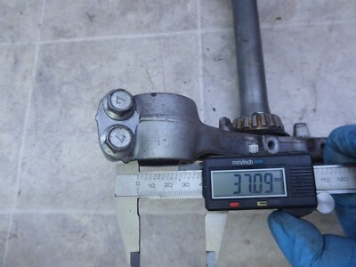 1987 Kawasaki ZX600 Ninja K449-4) triple tree steering stem clamp