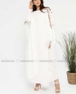 modanisa white abaya