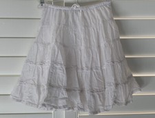 Mini Boden Girls White Skirt Size 4-5Y