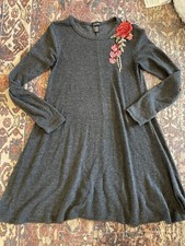 Women’s Justify Dress Long Sleeve Shift Dress Gray Floral Appliqué Small