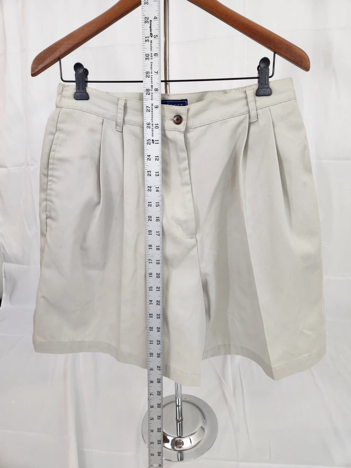 Vtg Karen scott Sport Petite shorts Khaki color Size 14P - Image 4 of 4