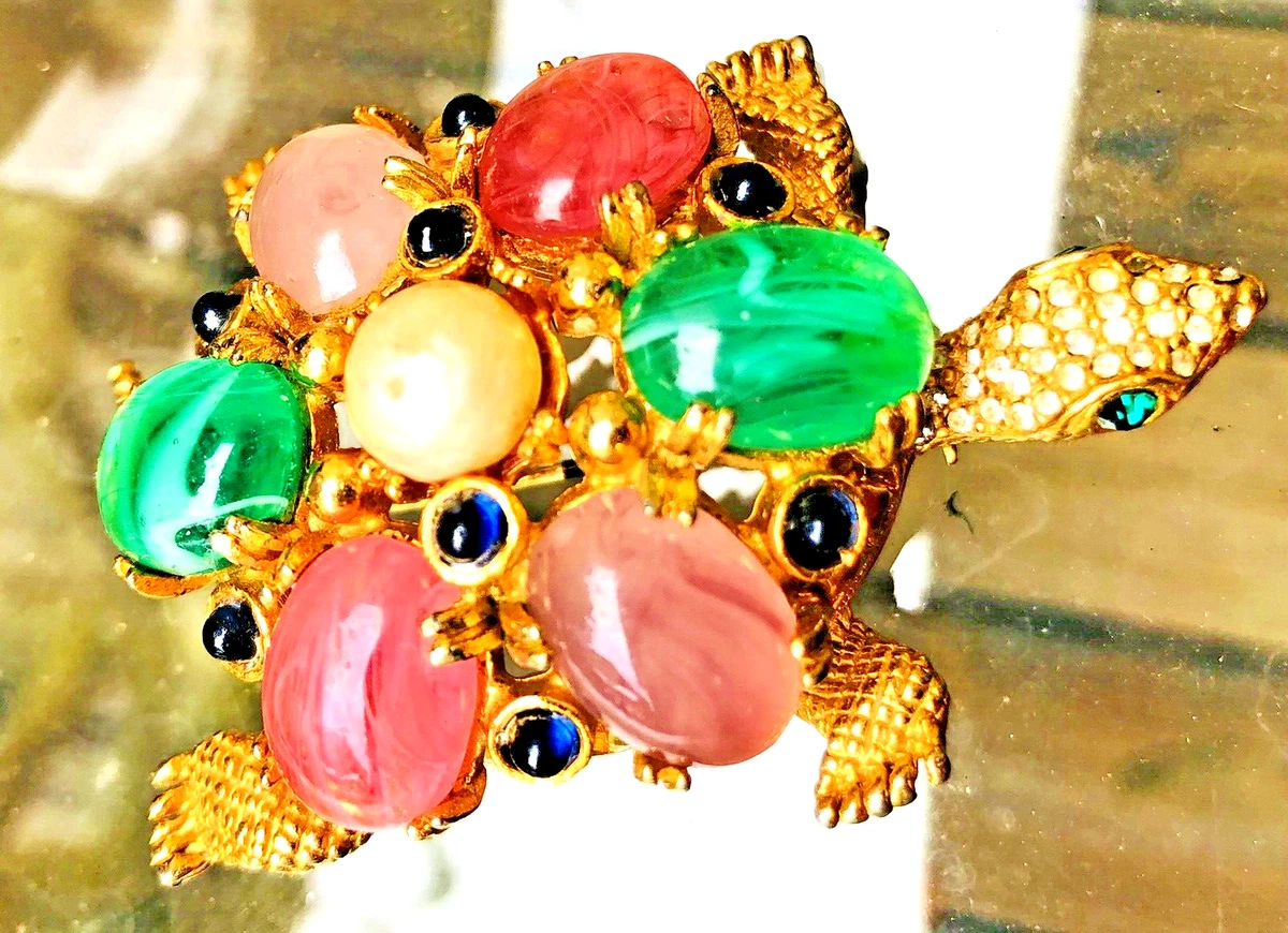 Cadoro brooch shop
