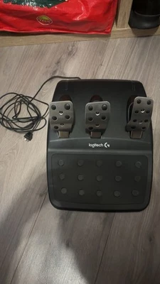 Logitech G920 Volant de Course pour Xbox et PC - Photo 1/4