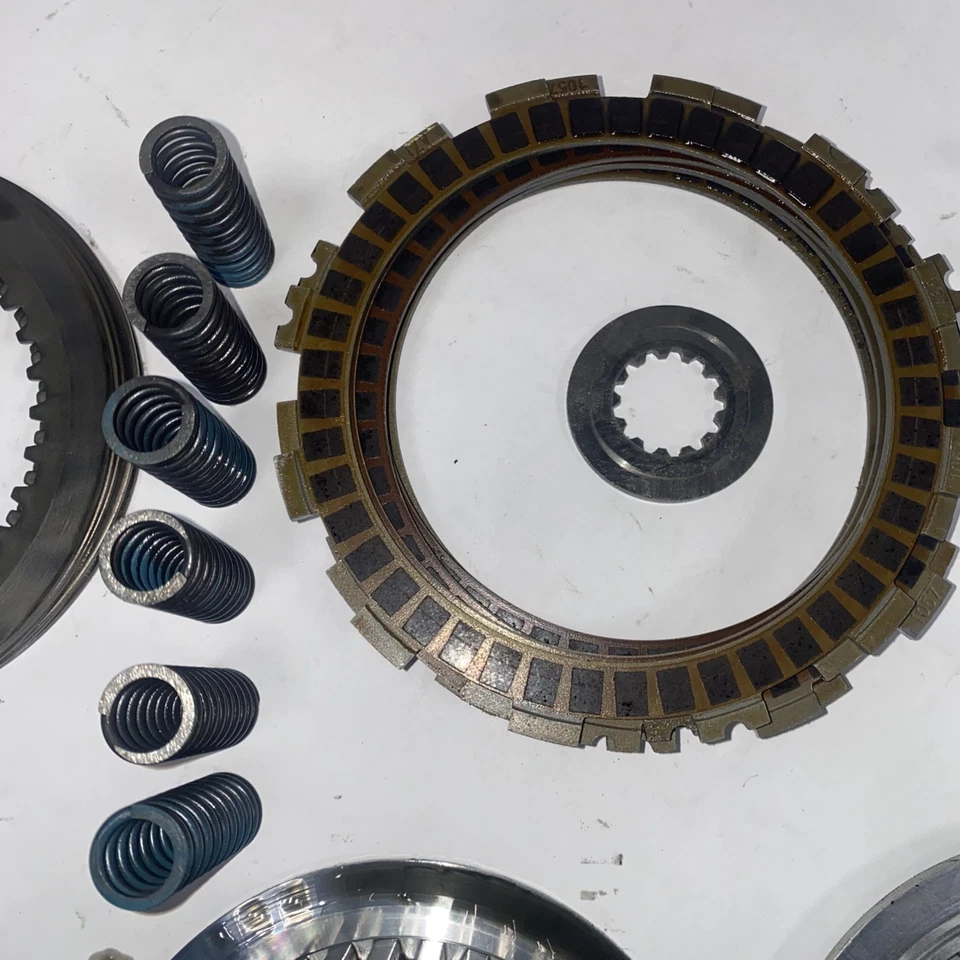 YAMAHA YZ250F YZ250FX 2022 21-22 OEM EMBRAGUE COMPLETO CON PLACAS CESTA BUJE ARRANQUE Foto 4 de 4