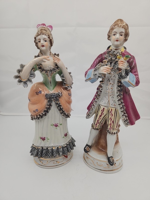  Victorian Couple Porcelain Figurines  Pre Occupied JAPAN 1945-52 -10.5 Tall