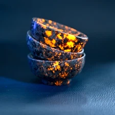 Natural Yooperlite Bowl UV Reactive Sodalite Gemstone Station Home Decoration