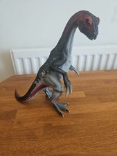 Schleich Dinosuar Therizinosaurus Toy Action Figure with Moveable Jaw
