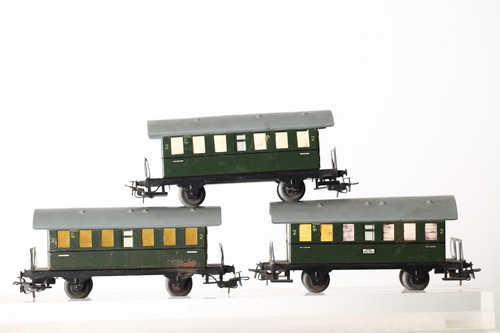 Märklin H0  3 Personenwagen grün  II. Wahl  (355304) | Condition: Gebraucht