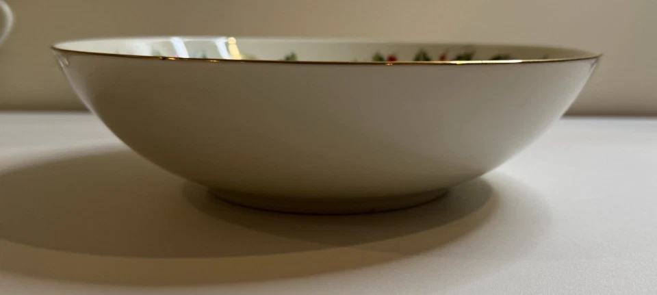 Ensaladera de verduras All The Trimmings Macys #6283 Christmas Holly - 1986 Foto 3 de 3