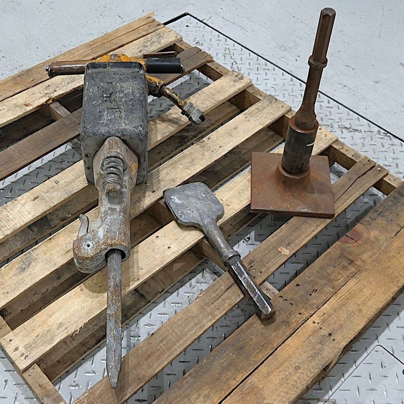 Ingersoll Rand BR40S Pneumatic Pavement Breaker Demolition Jack Hammer 90LBS