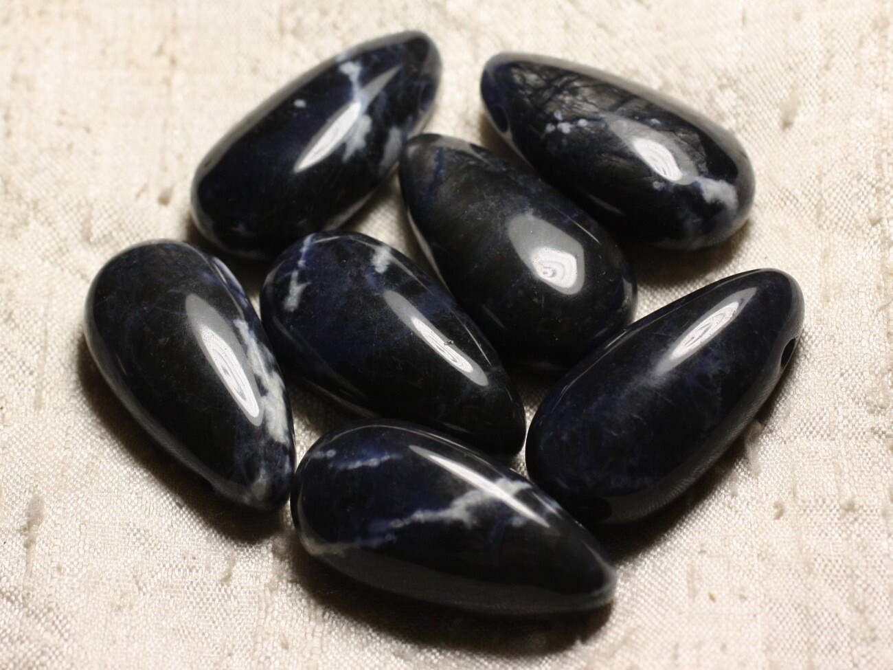 Pendentif Sodalite véritable en goutte 40mm un cadeau unique de lithothérapie
