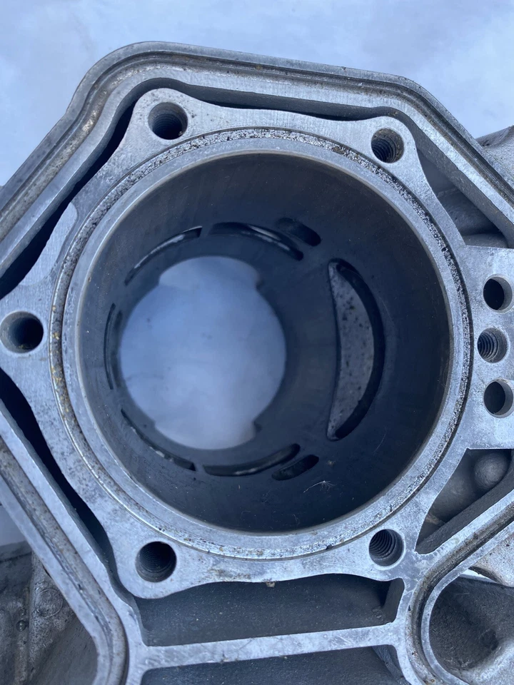 2007 Ski Doo Summit XRS 800R Mono cylinder W/Power Valves - Image 2 of 4