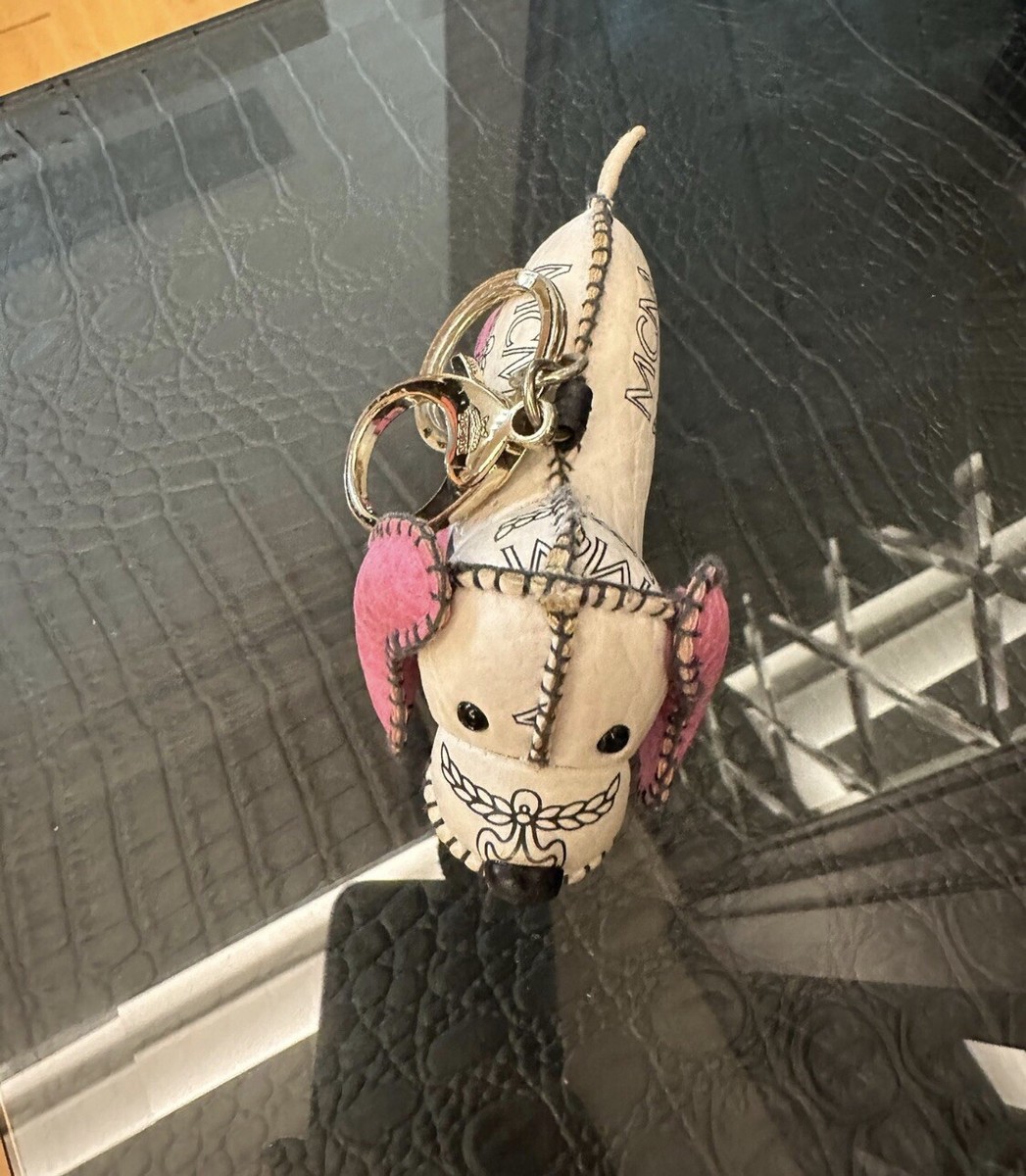 mcm ドッグ　キーリング MCM Dog in Pink & White Keychain Bag Charm | eBay
