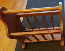 Zeitungsständer aus Holz braun 47 cm hoch - 42 cm lang - 24 cm breit