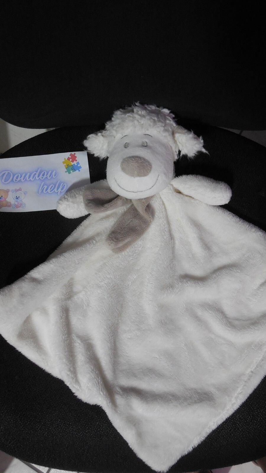 Doudou plat mouton écharpe beige blanc La Galleria en velours doux pour bébé