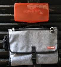 Skip Hop Pronto Wipe Clean Baby Changing Station  Diaper Clutch Wipe Case Gray