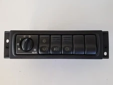 97-99 Oldsmobile Olds Silhouette 10252248 Climate TCS Windshield Dash Switches