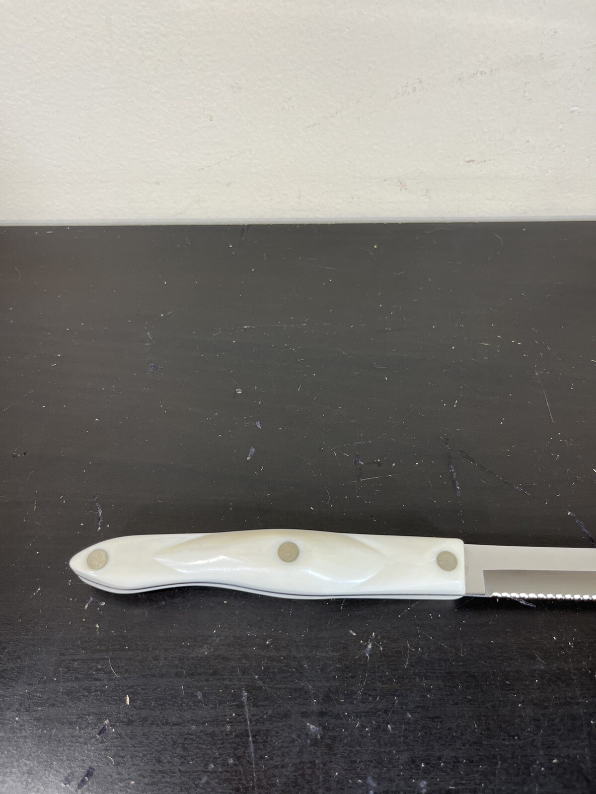Cutco 1729 KB Pearl White Handle Serrated Carver Knife Olean NY Made In USA