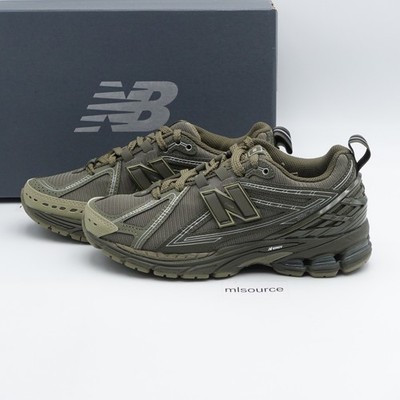 Size 5.5 Men's / 7 Women's New Balance 1906R Sneakers M1906RHB Dark Moss