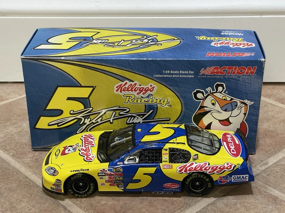 Chevrolet Monte Carlo 2005 Kyle Busch Kelloggs novato NASCAR acción 1/24/192 Foto 3 de 4