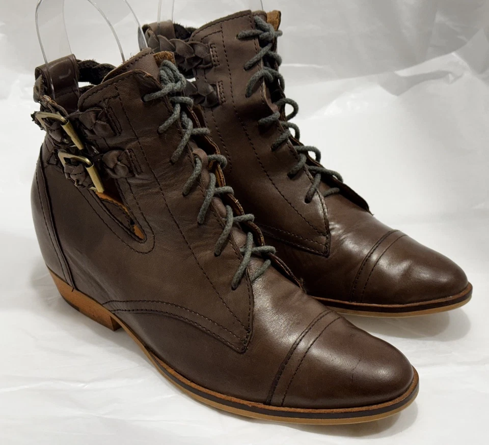 Bota feminina LATIGO couro marrom trança fivela/laço no tornozelo cowgirl slip on 8.5 - Imagem 2 de 4