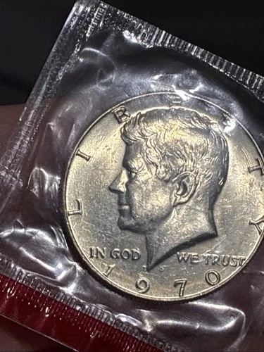 1970-D 40% Silver Kennedy Half Dollar Coin  UNC in US Mint Plastic