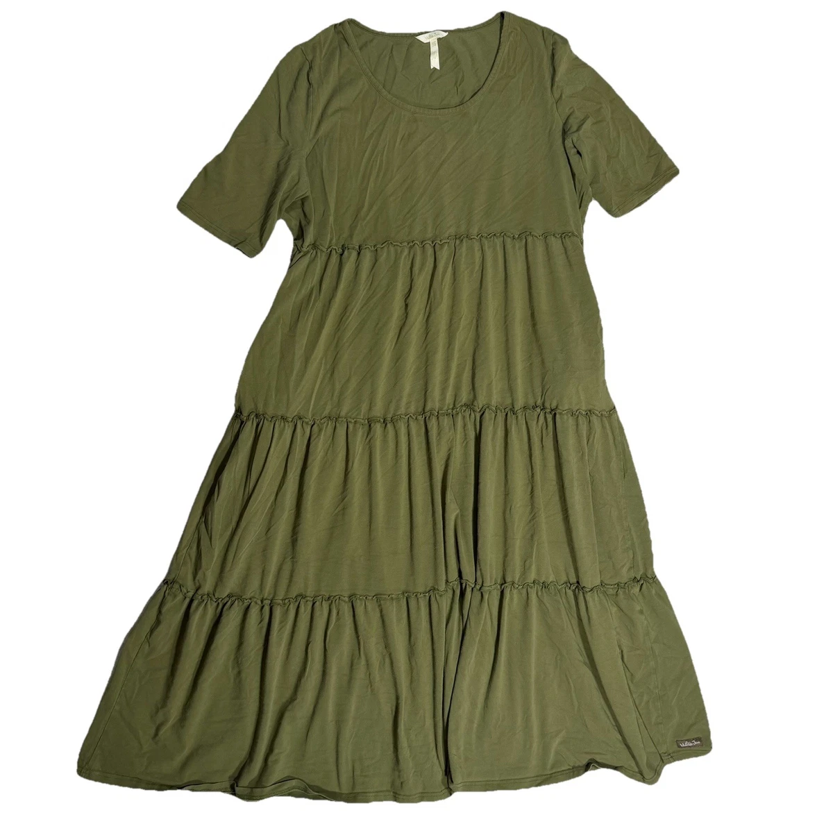 chinese dress ladies Hummingbird Mother's Day Smocked Neck Midi Dress, Size Large by Matild –  Caroline's Resale Closet main image 1